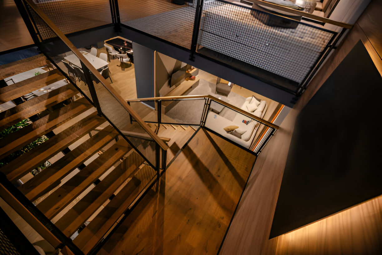 Glass, Stainless Steel & Aluminium Handrails Installation Dubai